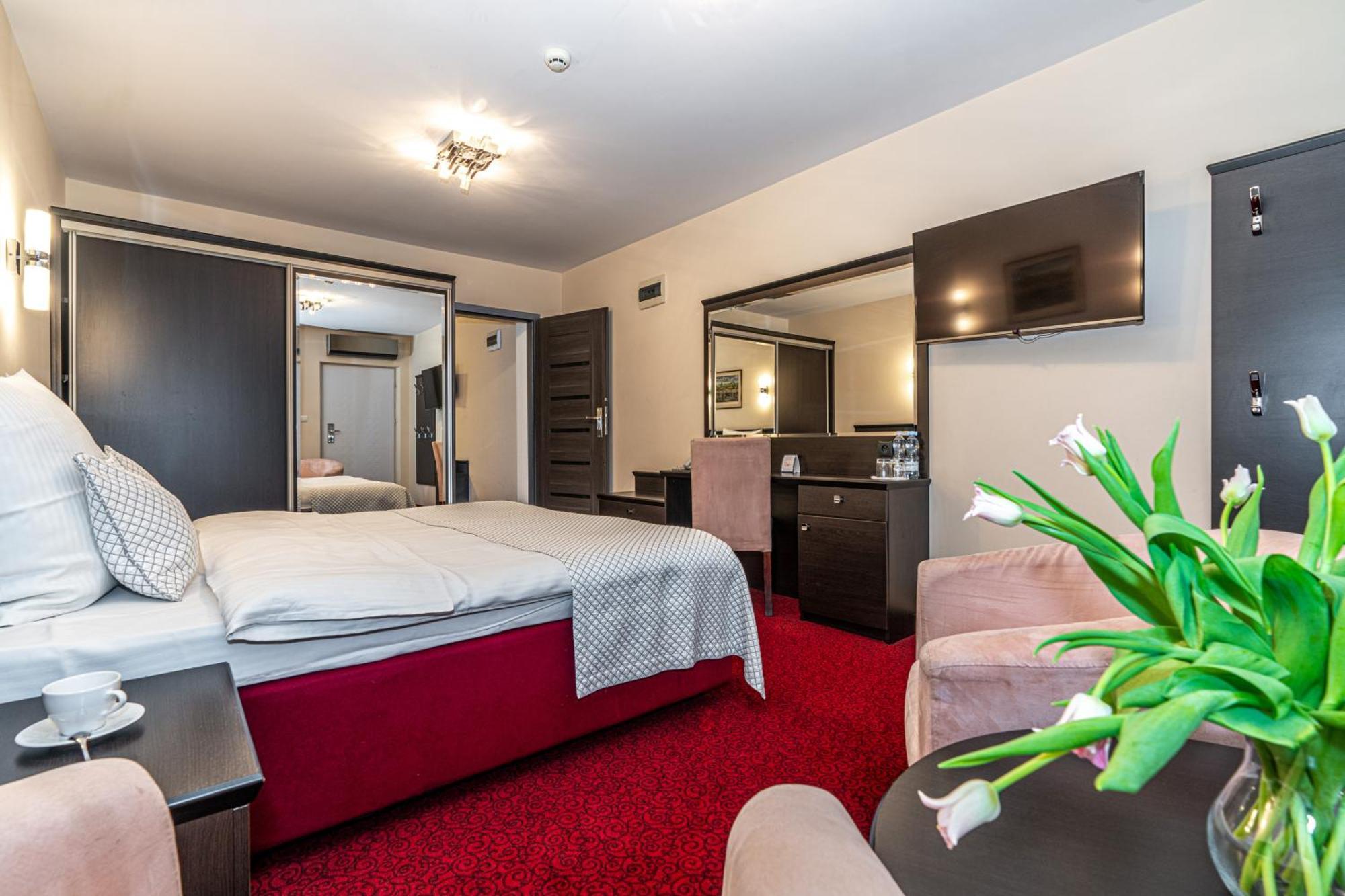 Hotel Soray Wieliczka Dış mekan fotoğraf