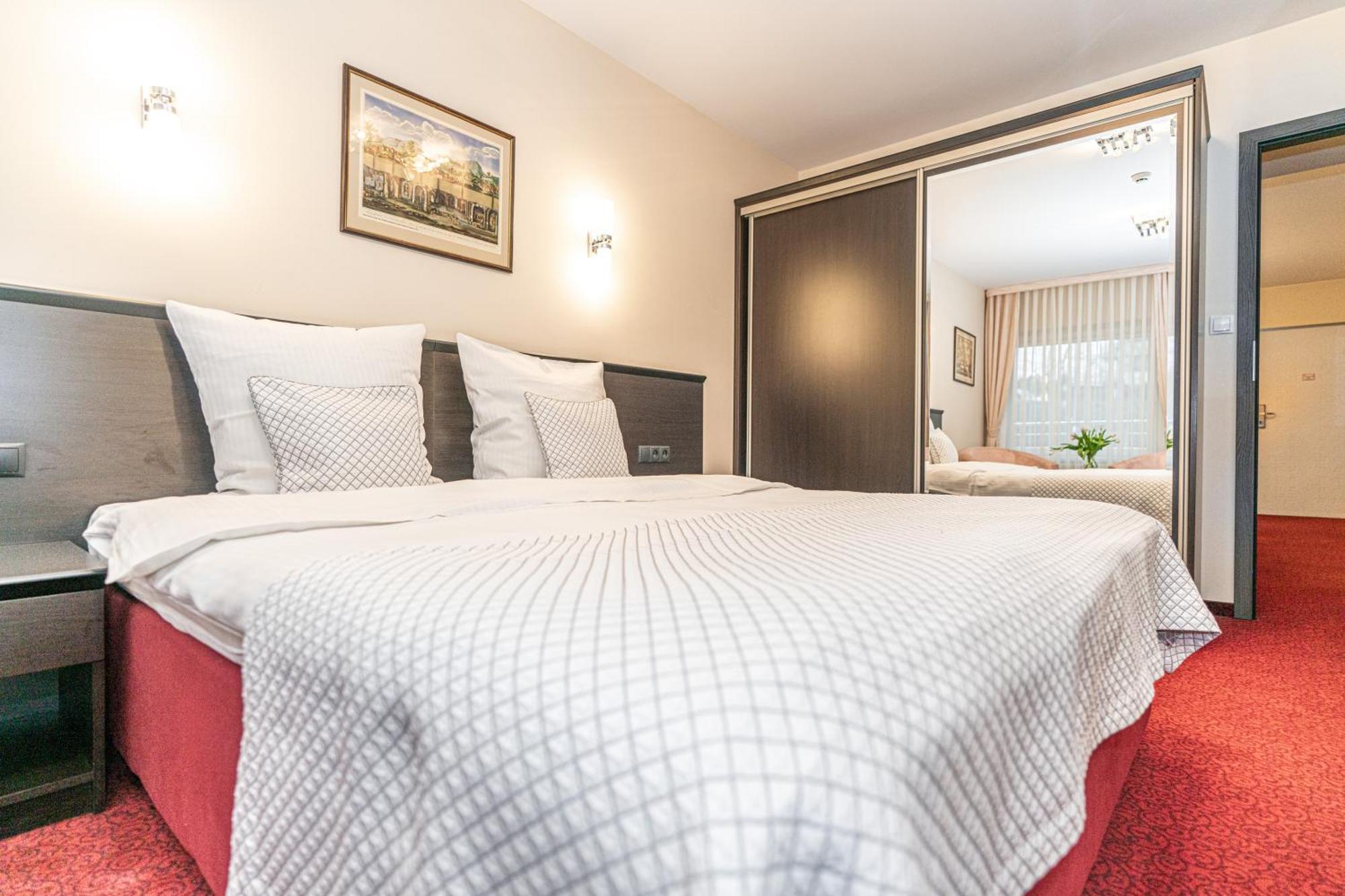 Hotel Soray Wieliczka Dış mekan fotoğraf