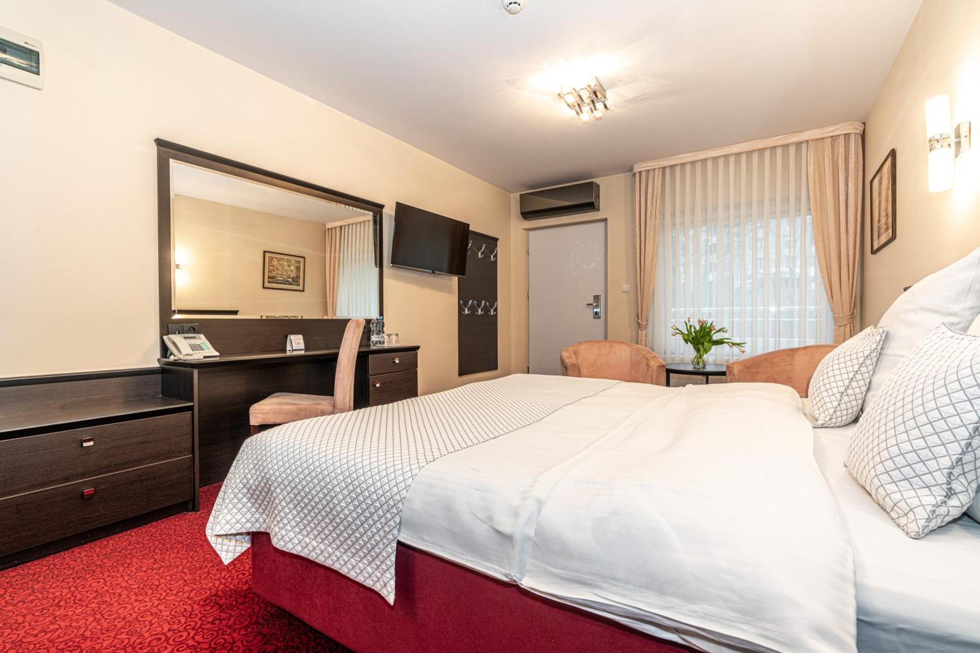 Hotel Soray Wieliczka Dış mekan fotoğraf