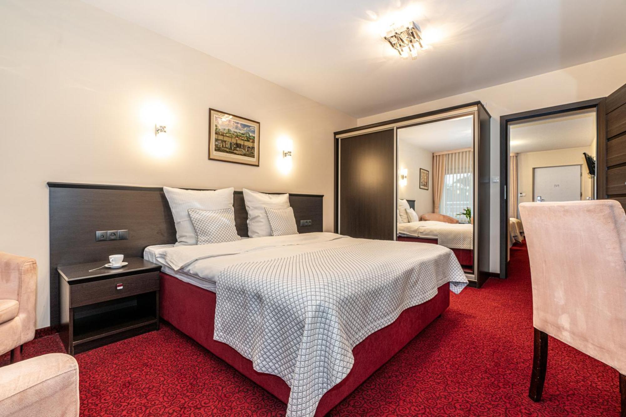 Hotel Soray Wieliczka Dış mekan fotoğraf