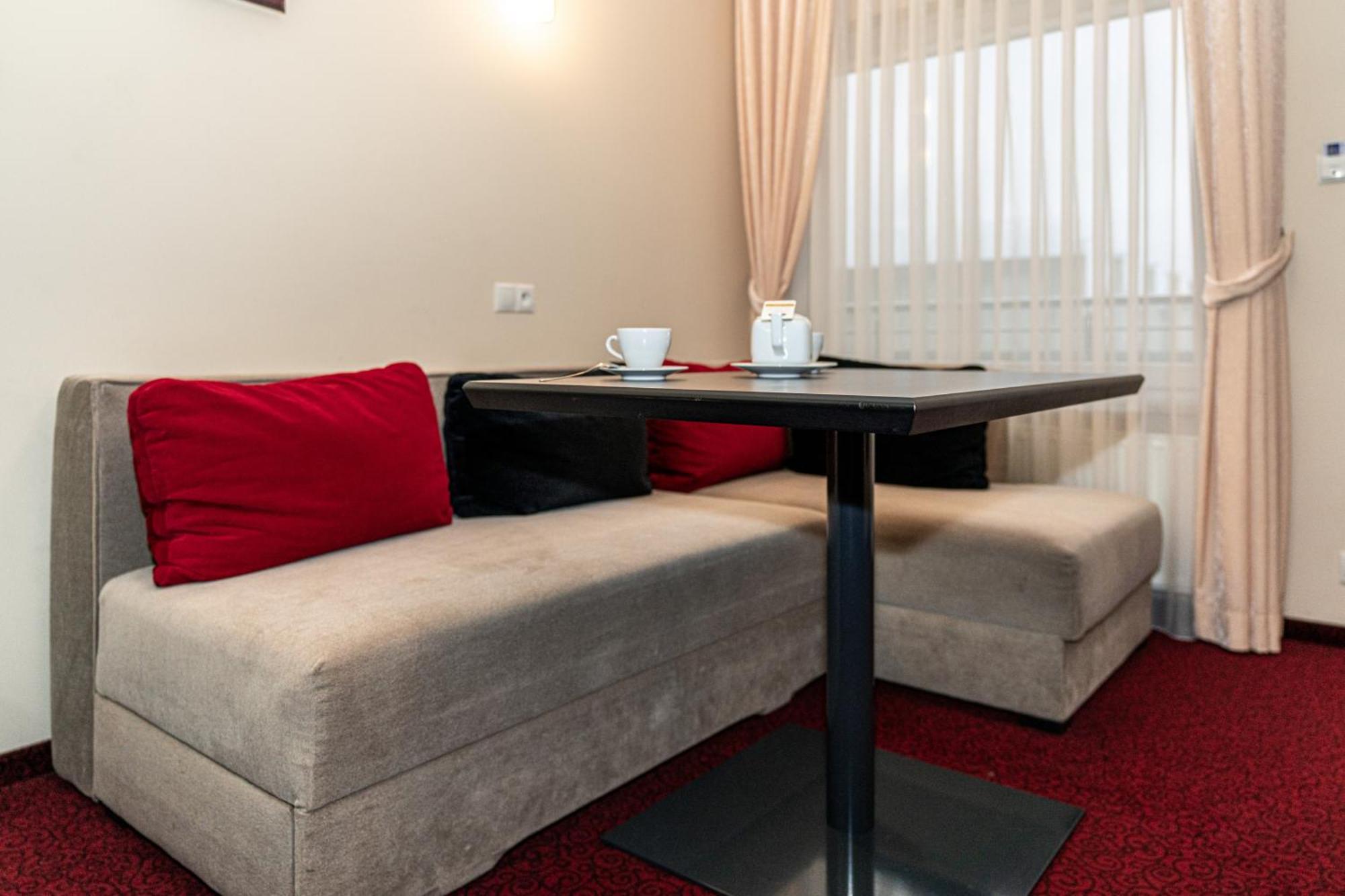 Hotel Soray Wieliczka Dış mekan fotoğraf