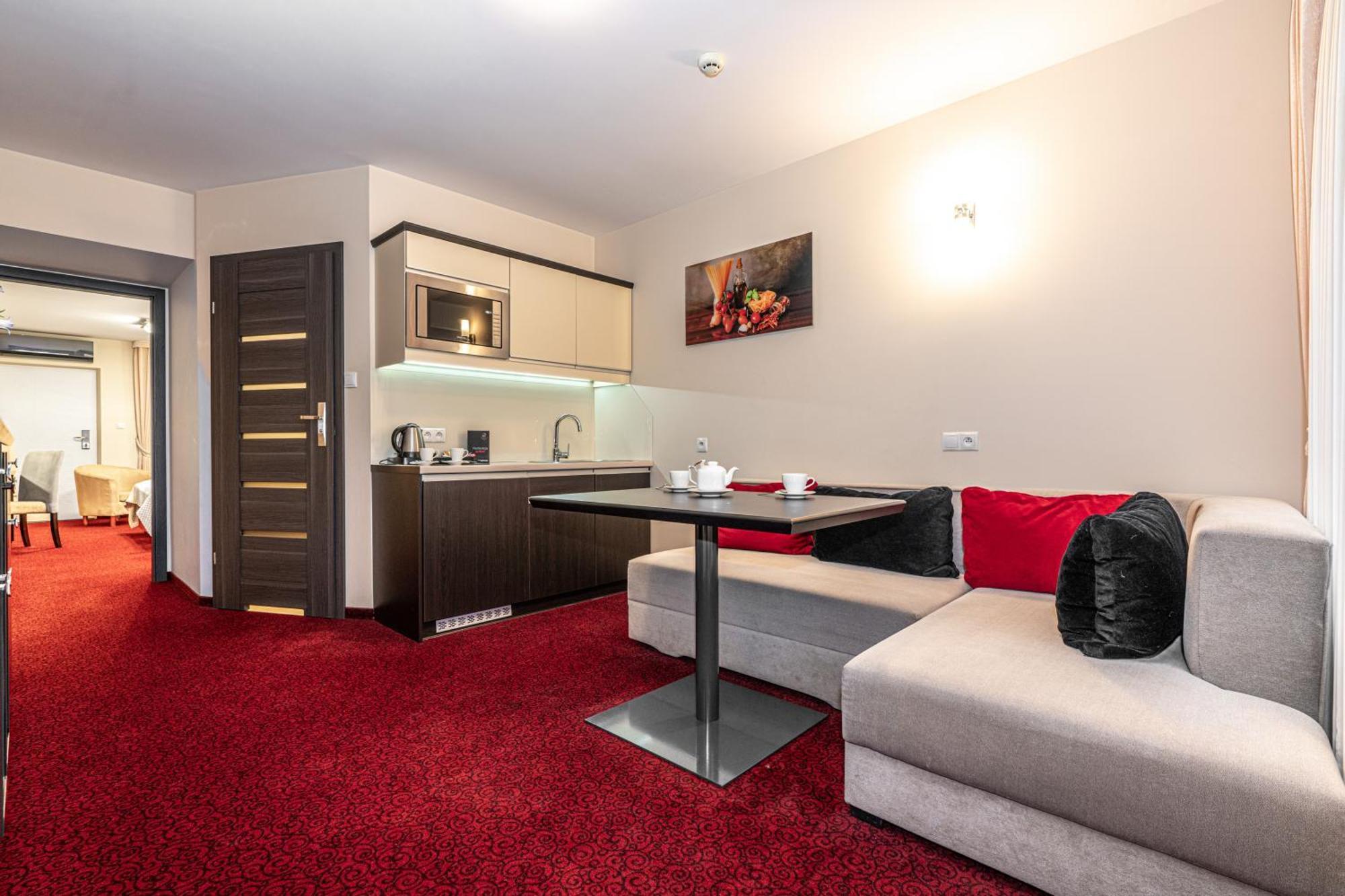 Hotel Soray Wieliczka Dış mekan fotoğraf