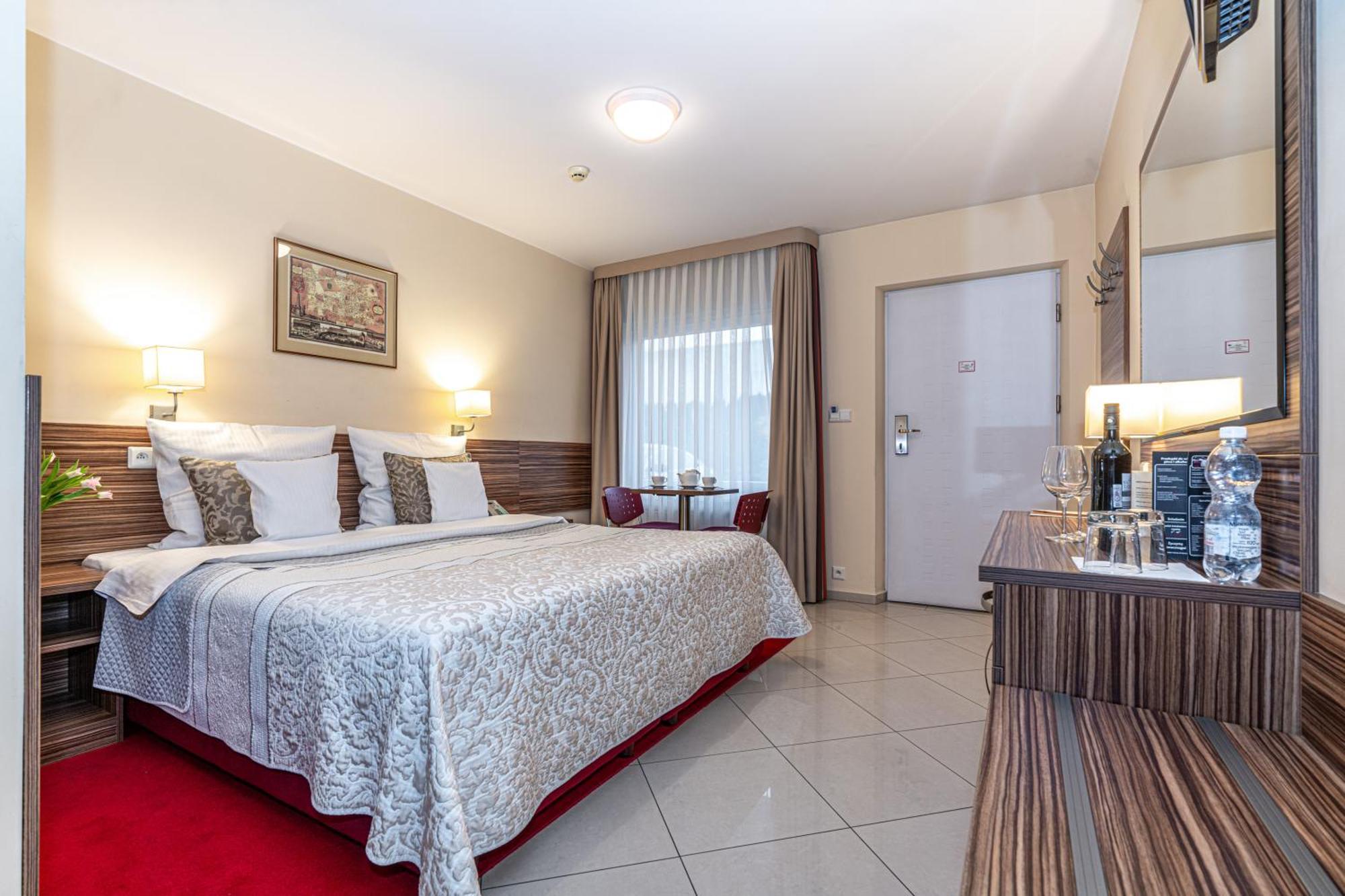 Hotel Soray Wieliczka Dış mekan fotoğraf